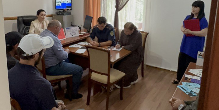 В Центре занятости населения Минтруда РД в Бабаюртовском районе провели ярмарку вакансий для граждан, освободившихся из мест лишения свободы